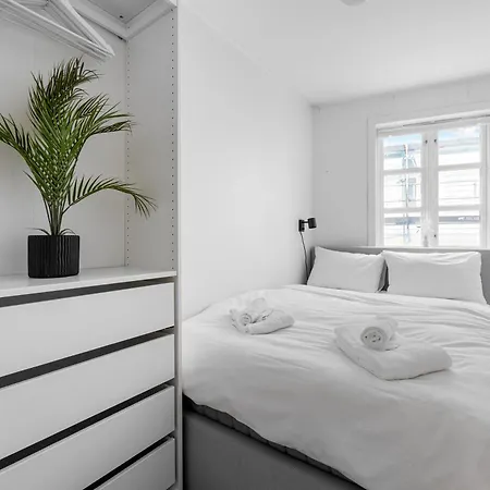 Homerentals - Behind Bryggen & Historic Cobblestone Streets - 2 Floor Renovated From February 2025 Apart-hotel 3*